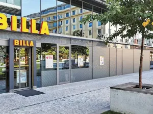 Pronájem kanceláře, Praha - Holešovice, Jankovcova, 653 m2