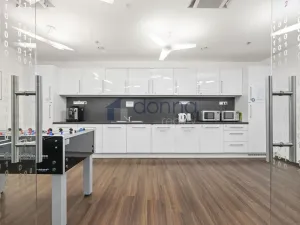 Pronájem kanceláře, Praha, Evropská, 520 m2