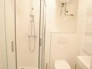 Pronájem bytu 1+kk, Praha - Vršovice, Slovinská, 29 m2