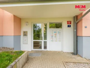 Prodej bytu 2+kk, Praha - Suchdol, Holubí, 40 m2