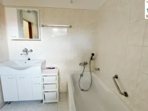 Pronájem bytu 2+1, Cheb, 26. dubna, 80 m2