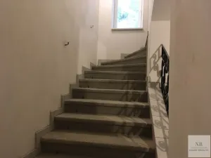 Pronájem kanceláře, Karlovy Vary, Lázeňská, 17 m2