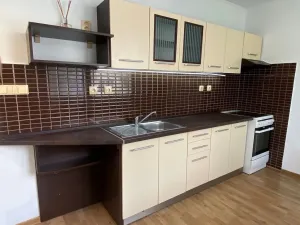 Prodej bytu 2+1, Mikulov, St. Živného, 61 m2