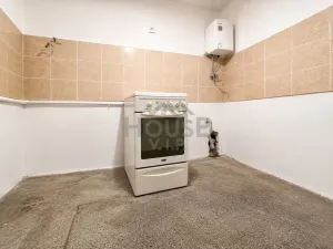 Prodej bytu 3+1, Praha, Prouzova, 75 m2