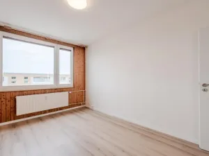 Pronájem bytu 3+1, Praha - Kobylisy, Chotovická, 83 m2