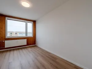 Pronájem bytu 3+1, Praha - Kobylisy, Chotovická, 83 m2