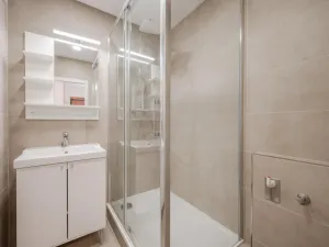 Pronájem bytu 3+1, Praha - Kobylisy, Chotovická, 83 m2
