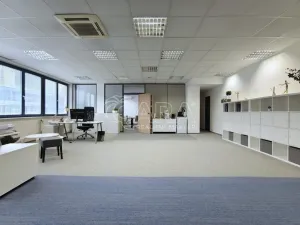 Pronájem kanceláře, Praha - Nusle, Hvězdova, 115 m2