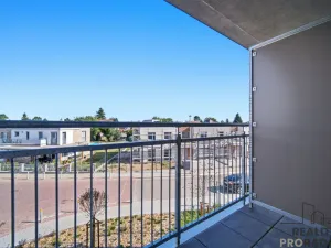 Pronájem bytu 2+kk, Pardubice, U Sportovní školy, 52 m2
