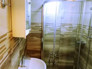Pronájem bytu 1+1, Praha - Horní Počernice, Khodlova, 40 m2
