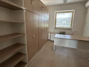 Pronájem kanceláře, Znojmo, Dobšická, 150 m2