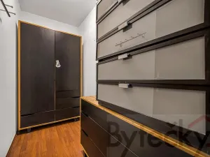 Prodej bytu 2+1, Praha - Dolní Počernice, Národních hrdinů, 62 m2