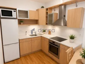 Pronájem bytu 2+kk, Praha, K Zelené louce, 62 m2