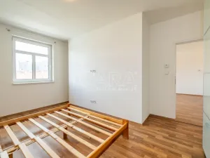 Pronájem bytu 2+kk, Praha - Krč, Na strži, 50 m2