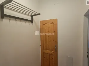 Pronájem bytu 2+kk, Praha - Libeň, Na stráži, 37 m2