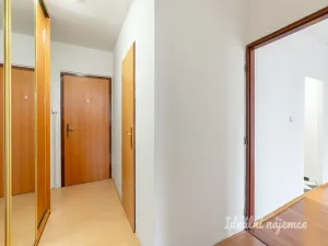 Pronájem bytu 2+kk, Praha - Kamýk, Smotlachova, 48 m2