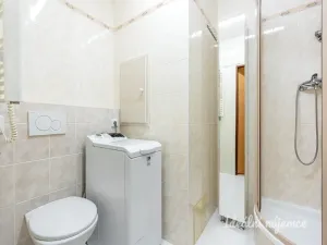 Pronájem bytu 2+kk, Praha - Kamýk, Smotlachova, 48 m2