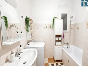 Prodej bytu 2+1, Praha - Nové Město, Na slupi, 70 m2