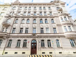 Prodej bytu 2+1, Praha - Smíchov, Janáčkovo nábřeží, 65 m2