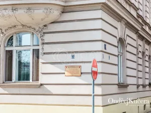 Prodej bytu 2+1, Praha - Smíchov, Janáčkovo nábřeží, 65 m2