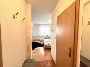Pronájem bytu 1+kk, Zlín, Voženílkova, 26 m2