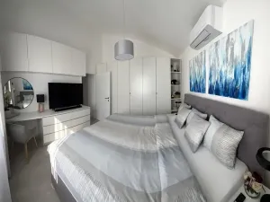Prodej bytu 2+kk, Malinska, Chorvatsko, 47 m2