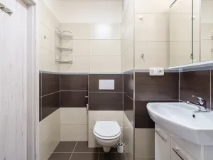 Prodej bytu 1+kk, Praha - Prosek, Veltruská, 33 m2