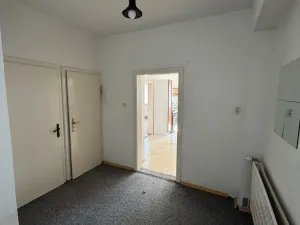 Prodej bytu 4+1, Opava, Přerovecká, 130 m2