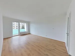 Pronájem bytu 1+kk, Třebíč, Družstevní, 28 m2