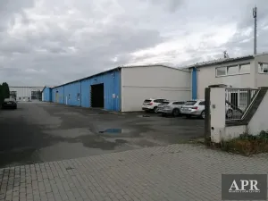 Prodej výrobních prostor, Huštěnovice, 2242 m2