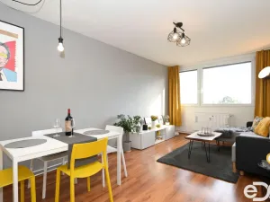 Prodej bytu 2+kk, Měšice, 5. května, 47 m2