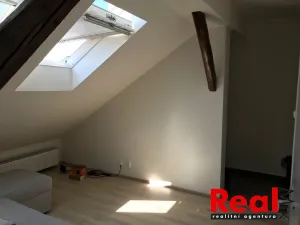 Pronájem bytu 1+kk, Brno - Zábrdovice, Francouzská, 31 m2