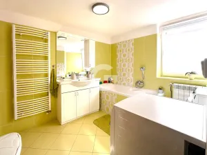 Prodej rodinného domu, Kostelec u Holešova, 180 m2