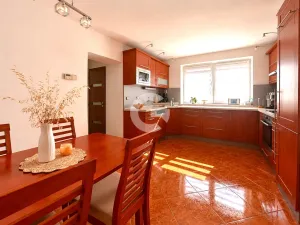 Prodej rodinného domu, Kostelec u Holešova, 180 m2