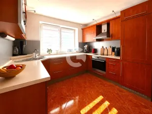 Prodej rodinného domu, Kostelec u Holešova, 180 m2