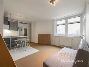 Pronájem bytu 1+kk, Praha - Hlubočepy, Trnkovo náměstí, 41 m2