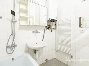 Pronájem bytu 2+kk, Praha - Vysočany, Prouzova, 52 m2