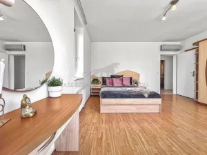 Prodej bytu 4+kk, Praha - Vysočany, Skloněná, 116 m2