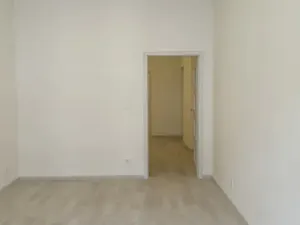 Pronájem bytu 2+1, Praha - Smíchov, Nádražní, 46 m2