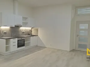 Pronájem bytu 2+kk, Praha - Smíchov, Nádražní, 64 m2