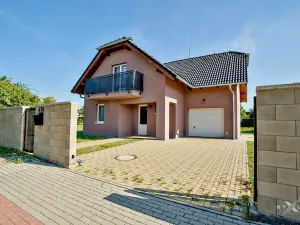 Pronájem rodinného domu, Postřižín, Datlová, 137 m2