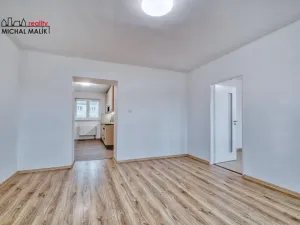 Pronájem bytu 2+1, Hranice, Cementářské sídliště, 56 m2