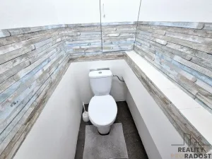 Prodej bytu 2+1, Třinec, Beskydská, 52 m2