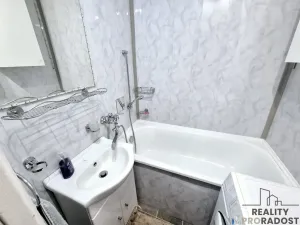 Prodej bytu 2+1, Třinec, Beskydská, 52 m2