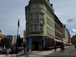 Pronájem kanceláře, Liberec - Liberec I-Staré Město, nám. Dr. E. Beneše, 140 m2