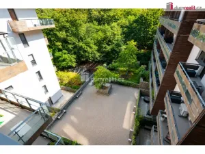 Pronájem bytu 1+kk, Praha - Libeň, V mezihoří, 40 m2