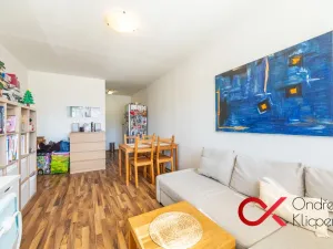 Pronájem bytu 2+kk, Praha, Dědinova, 45 m2