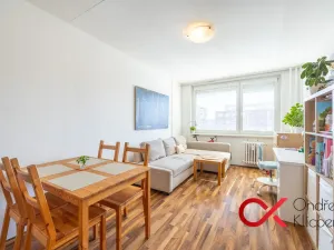 Pronájem bytu 2+kk, Praha, Dědinova, 45 m2