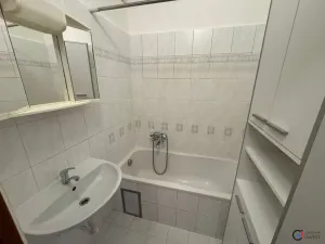 Pronájem bytu 1+kk, Pardubice - Staré Čívice, Přeloučská, 32 m2