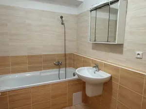 Pronájem bytu 2+kk, Hradec Králové, Ve Stromovce, 59 m2